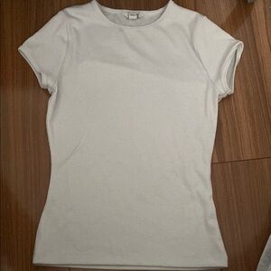 RW&CO. Cream Fitted Short Sleeve Tee